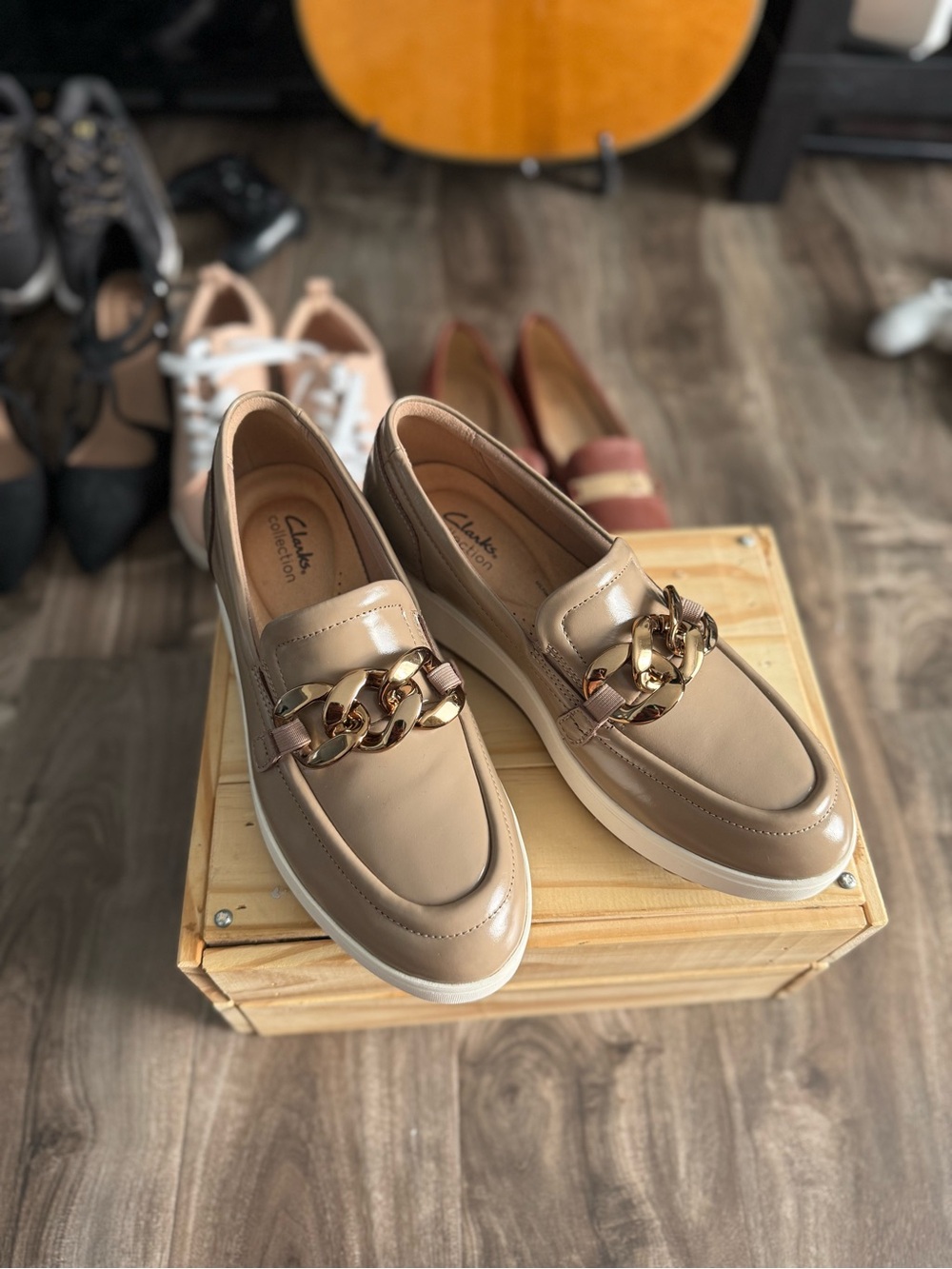 NEW Clarks Collection Taupe Platform Chain Loafers – Sz 10 / 41.5